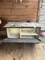 Unieke handgemaakte houten kist met hartslot - Opknapper, Ophalen