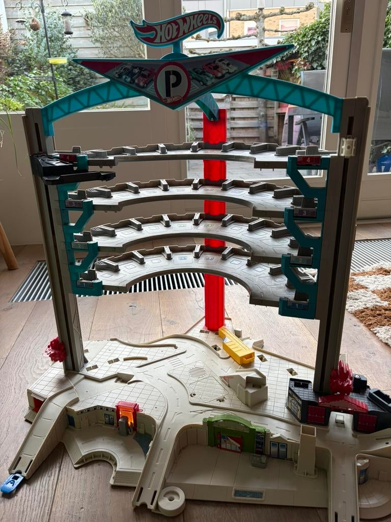 Hotwheels garage, Kinderen en Baby's, Speelgoed | Racebanen, Ophalen, Gebruikt, Onderdelen, Hot Wheels