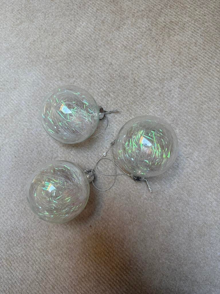 3 kerstballen, Diversen, Kerst, Ophalen of Verzenden, Zo goed als nieuw