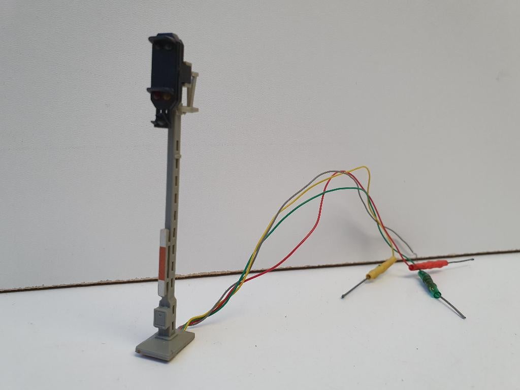 H0 inrijsein rood/geel/groen merk onbekend H=80 mm t.e.a.b., Overige merken, Gebruikt, Gelijkstroom of Wisselstroom, Rails