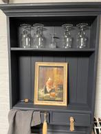 Wand kastje, Ophalen, Zo goed als nieuw