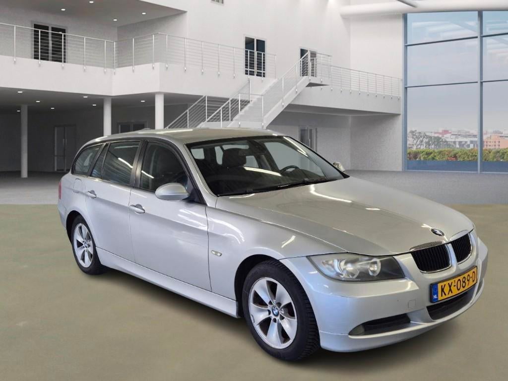 BMW 3-serie Touring 318i|APK 23-01-2027|NAVI|PSENSOR|TREKHAA, 13 km/l, Achterwielaandrijving, 4 cilinders, 129 pk