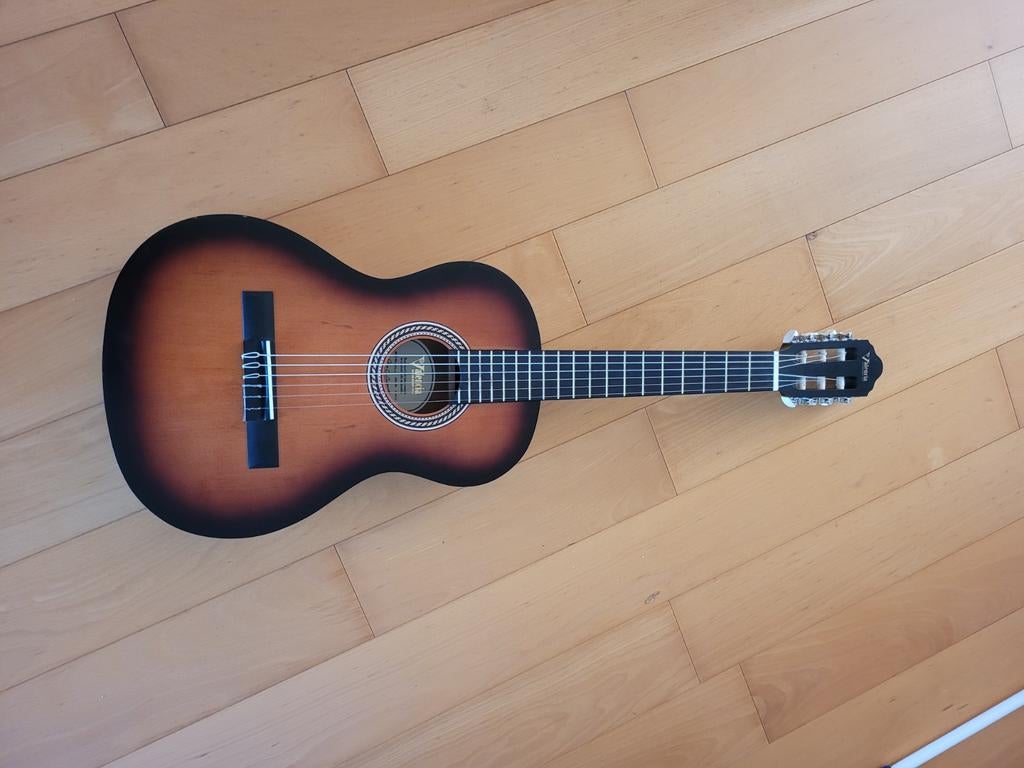 Valencia 3/4 kindergitaar, Ophalen of Verzenden, Gebruikt, Gitaar, Minder dan 50 watt