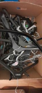 Doos gratis kledinghangers, Kleding | Dames, Kledinghangers, Ophalen of Verzenden, Kunststof