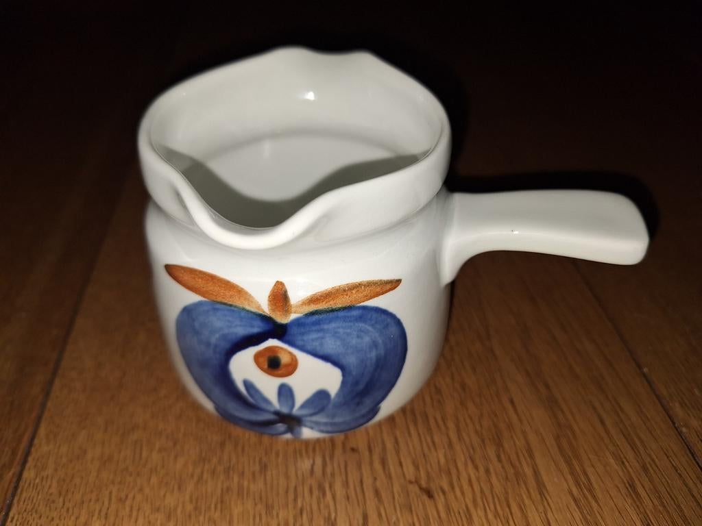 Rörstrand Sweden Polka sauskom saucer., Ophalen of Verzenden, Zo goed als nieuw, Kom(men), Overige stijlen