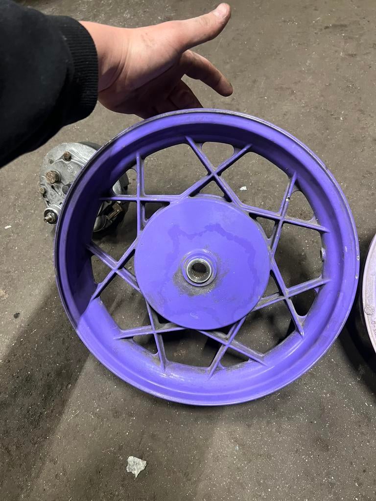 Gilera citta achtervelg paars, Ophalen of Verzenden, Zo goed als nieuw