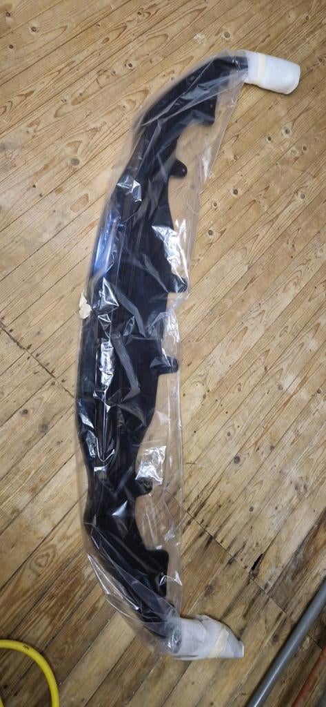 SPLINTERNIEUWE TOYOTA YARIS GR FRONDLIP IN ORGINELE VERPAKKI, Auto diversen, Tuning en Styling, Ophalen of Verzenden