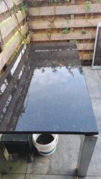 Grote granieten tafel met rvs onderstel, Overige materialen, Zo goed als nieuw, Vijf personen of meer, 150 tot 200 cm