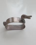 Verzilverde eend servetring, Verzenden