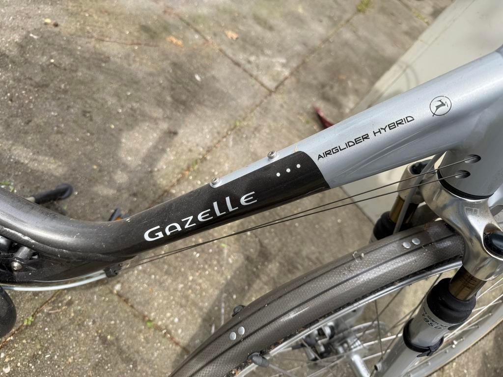 Gazelle Medeo Air Glider Full Suspension 28 inch, Fietsen en Brommers, Fietsen | Dames | Damesfietsen, Ophalen, Gebruikt, Versnellingen