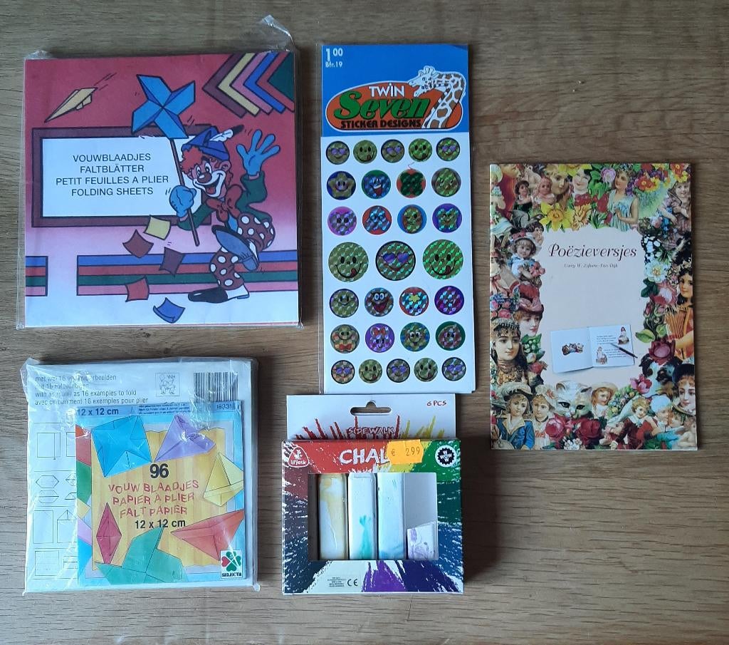 Knutselspullen Stickers 2x Vouwblaadjes Poezieversjes krijt, Ophalen, Zo goed als nieuw, Papier of Karton, Educatief