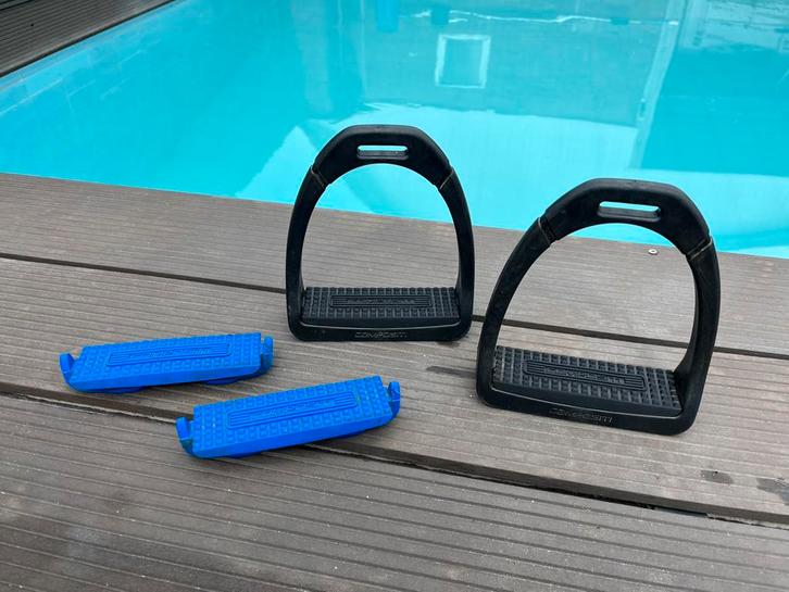 Compositi lichtgewicht beugels, Dieren en Toebehoren, Paarden en Pony's | Overige Paardenspullen, Zo goed als nieuw, Recreatie