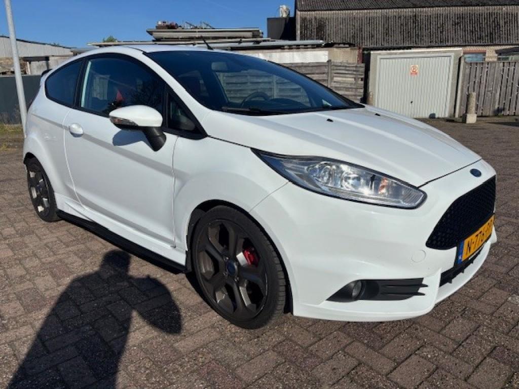 Ford FIESTA 1.6 ST2, 1596 cc, 1063 kg, Gebruikt, Euro 6