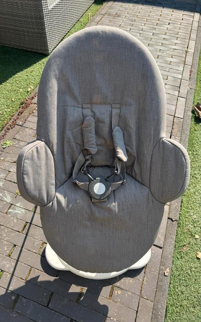Stokke Steps Wipstoel / bouncer / Newborn Set greige, Kinderen en Baby's, Wipstoeltjes, Gebruikt, Wipstoel, Overige merken, Met gordel(s) of riempje(s)
