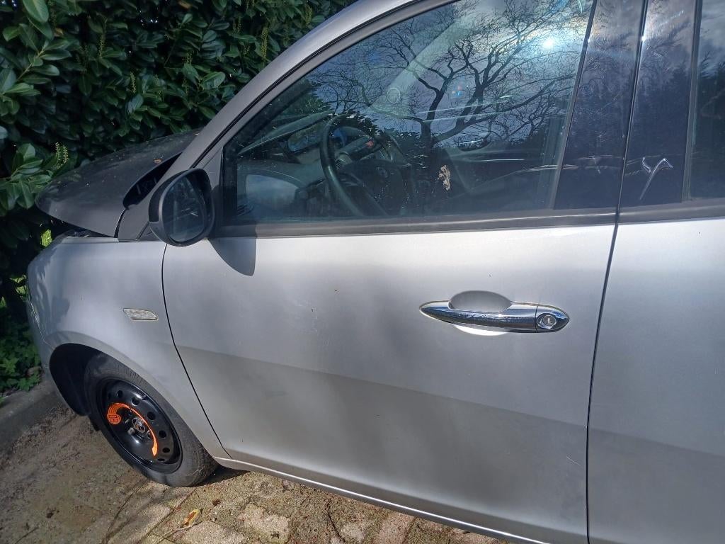 portier linksvoor lancia ypsilon, Auto-onderdelen, Ophalen of Verzenden, Lancia