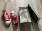 Gym schoenen, maat 40. Rood., Ophalen of Verzenden, Geen merk, Rood, Sneakers of Gympen