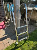 Zwembad trap, Ophalen, Zo goed als nieuw