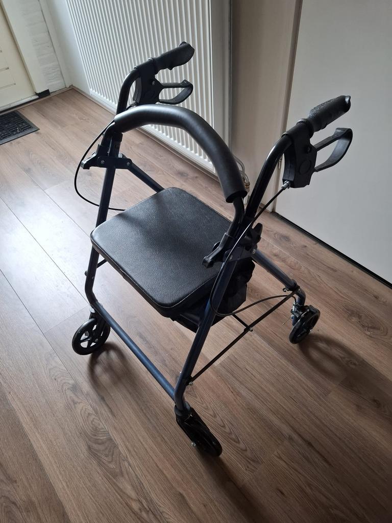 Rollator, Ophalen, Opvouwbaar, Zo goed als nieuw