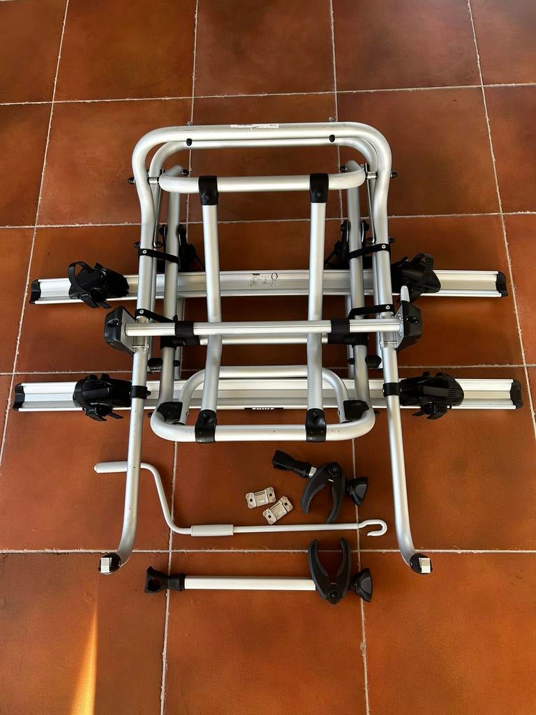 Thule lift V16 fietsendrager manual, Caravans en Kamperen, Camper-accessoires, Ophalen, Zo goed als nieuw