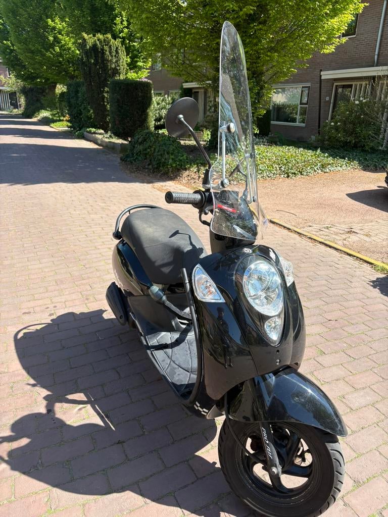 Sym mio, Fietsen en Brommers, Scooters | SYM, Zo goed als nieuw, Benzine, Ophalen, Mio
