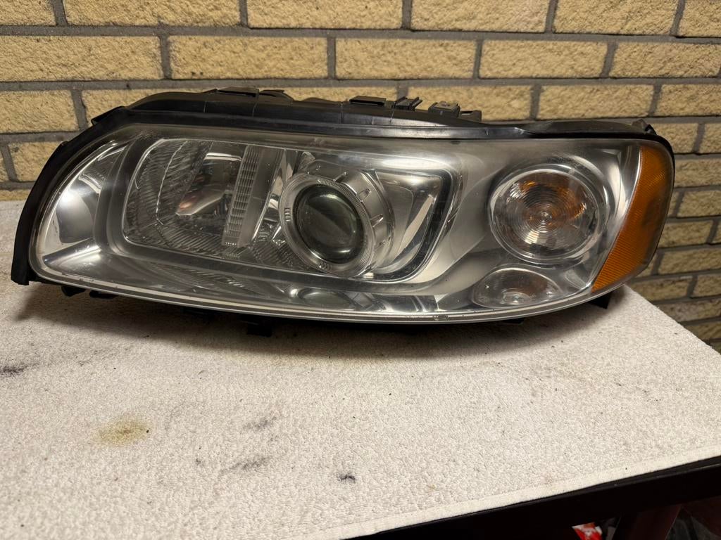 Volvo v70 s60 xc70 meedraaiende xenon koplampen, Gebruikt, Ophalen of Verzenden, Volvo, Volvo