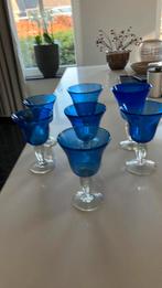 7 handmade kobaltblauw glazen op voet water wijnglazen, Ophalen, Zo goed als nieuw, Overige typen