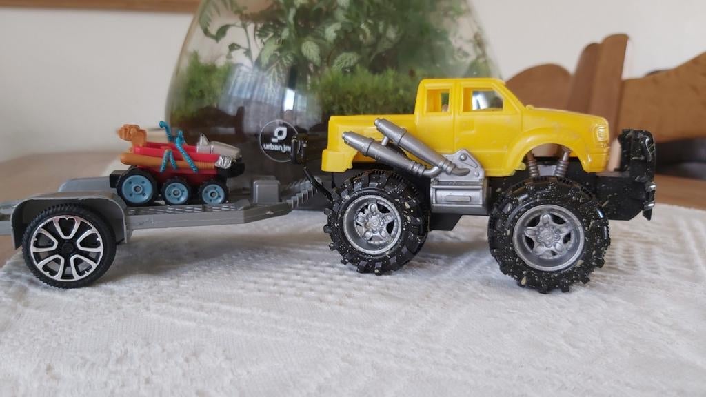Gele monstertruck met aanhanger en quad speelgoedset, Ophalen of Verzenden, Gebruikt, Onbekend, Jongetje