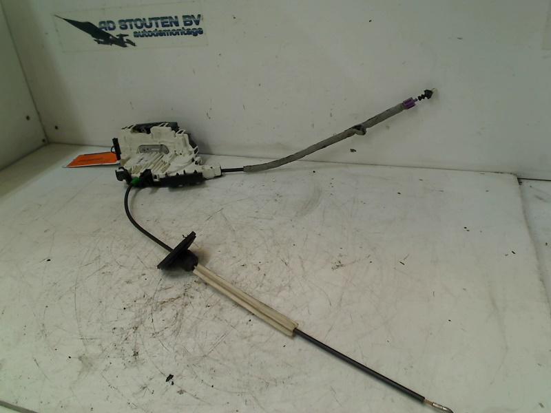Portierslot Links Mercedes-Benz E (R207) 2013 A2077603740, Gebruikt, Mercedes-Benz AG, Mercedes-Benz, Mercedesstraße 120, Stuttgart 70372, , Duitsland