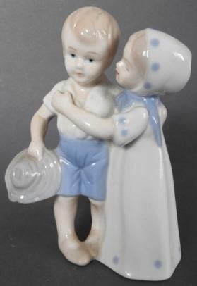 Beeld Jongen en meisje., Ophalen of Verzenden