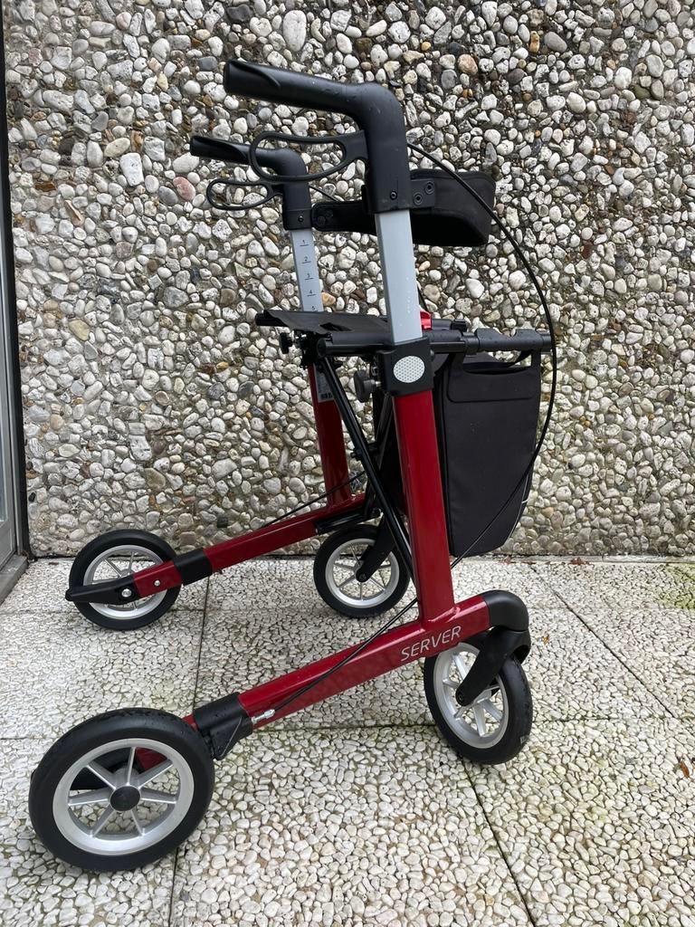 Rehasense Server rollator rood, Ophalen, Zo goed als nieuw