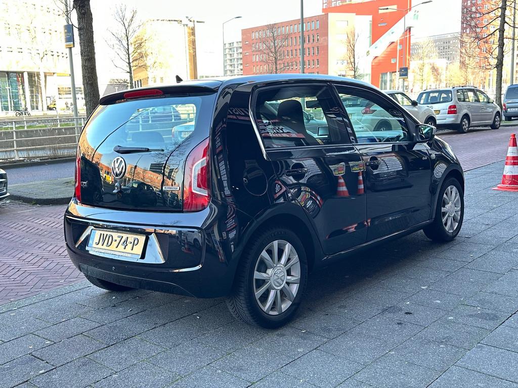Volkswagen UP! 1.0 high up! 5 Deurs Navi Airco PDC, Auto's, Voorwielaandrijving, Stof, Gebruikt, 840 kg