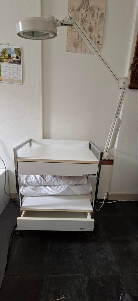 Nemectron instrumententrolley met loupelamp, Ophalen, Gebruikt, Vergrootglas of Loep