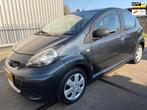 Toyota Aygo 1.0-12V Cool-2011, Auto's, Voorwielaandrijving, Euro 5, Gebruikt, 4 stoelen