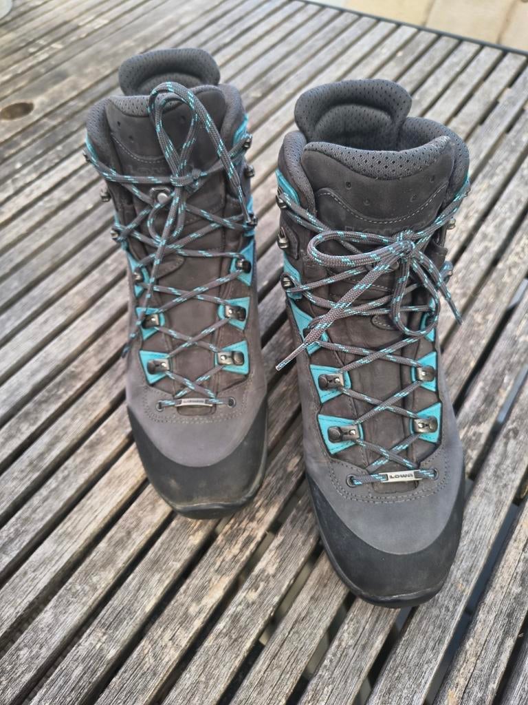 Wandelschoenen Lowa Mauria evo gtx ws grijs/turquoise, Ophalen of Verzenden, Zo goed als nieuw, Schoenen
