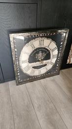 Grote wandklok 'Old Town Clocks' - Vintage stijl, Ophalen, Zo goed als nieuw, Analoog, Wandklok