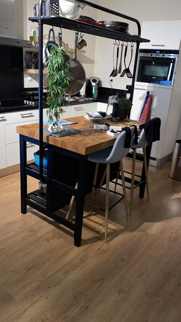 IKEA Vadholma met rek en twee barkrukken, Ophalen, 100 tot 150 cm, 75 cm of meer, Bruin