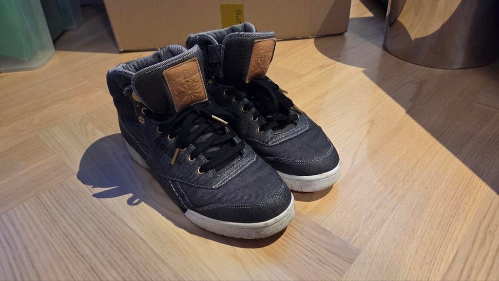 Reebok demin sneakers, Kleding | Heren, Schoenen, Ophalen, Zo goed als nieuw