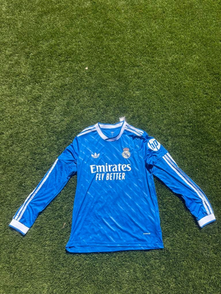 Real Madrid Derde Tenue Lange Mouwen Maat M, Kleding | Heren, Sportkleding, Nieuw, Ophalen of Verzenden, Voetbal, Maat 48/50 (M)