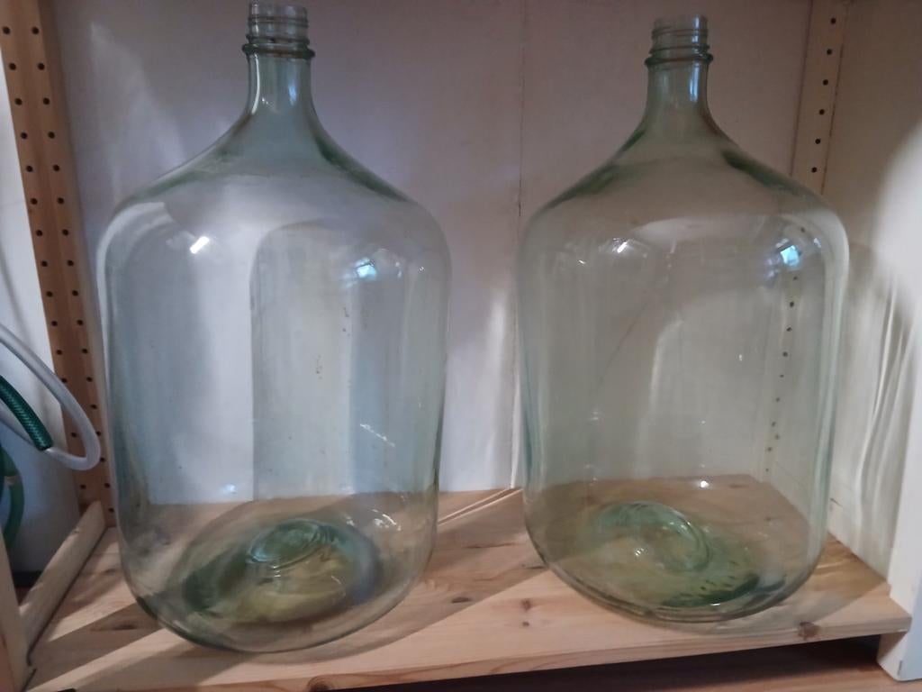 Wijnmaak spullen, vazen ,gistflessen, Huis en Inrichting, Woonaccessoires | Vazen, Ophalen, Overige kleuren, Glas, Minder dan 50 cm