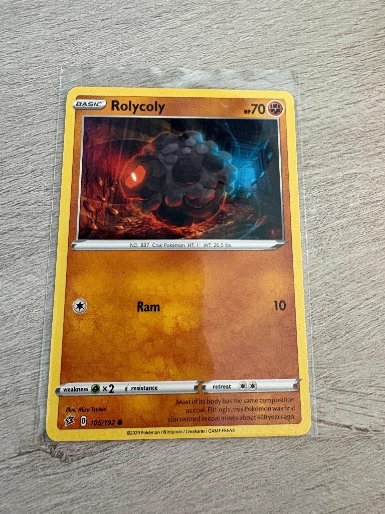 Rolycoly 105/192 Rebel Clash - Pokémon Kaart, Ophalen of Verzenden, Nieuw, Losse kaart