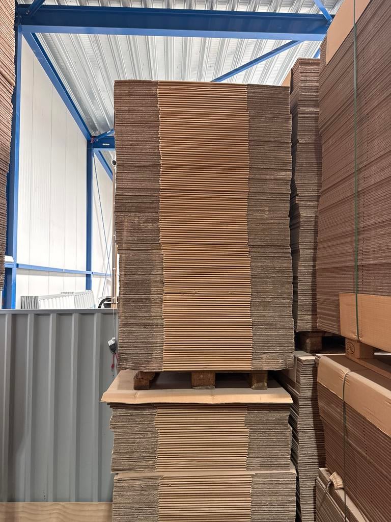 Zeer sterke Amerikaanse vouwdoos, dubbel laags 7mm, Doe-het-zelf en Verbouw, Kratten en Dozen, Ophalen, Doos, 40 tot 60 cm, Opvouwbaar