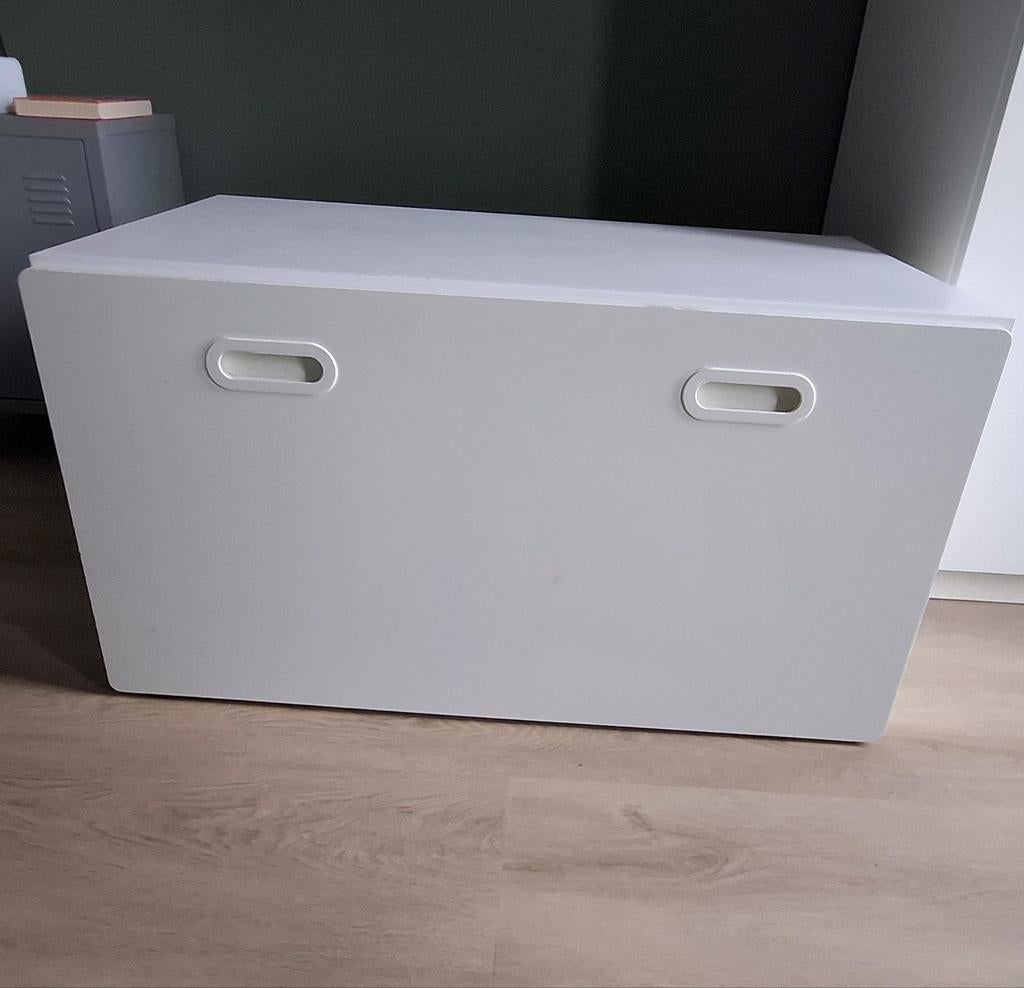 Speelgoedkist met bank / tafel, Wit, Ikea, Huis en Inrichting, Woonaccessoires | Kisten, Ophalen of Verzenden, Gebruikt, 50 tot 100 cm