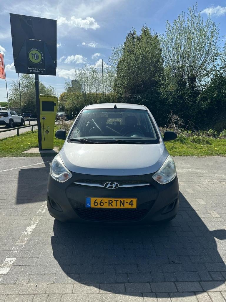 Hyundai i10 1.1 , 2011, NIEUWE APK, 5 deurs, grijs, Auto's, Hyundai, Particulier, i10, Benzine, B, Hatchback, Handgeschakeld, Origineel Nederlands