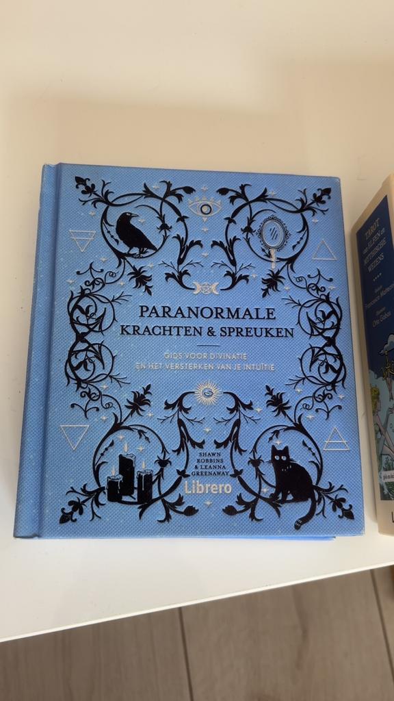 Tarot, Ophalen, Zo goed als nieuw