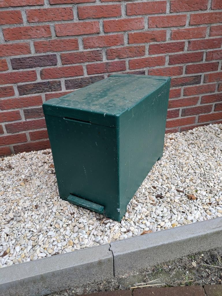 Dadant US zesramer, Bijen