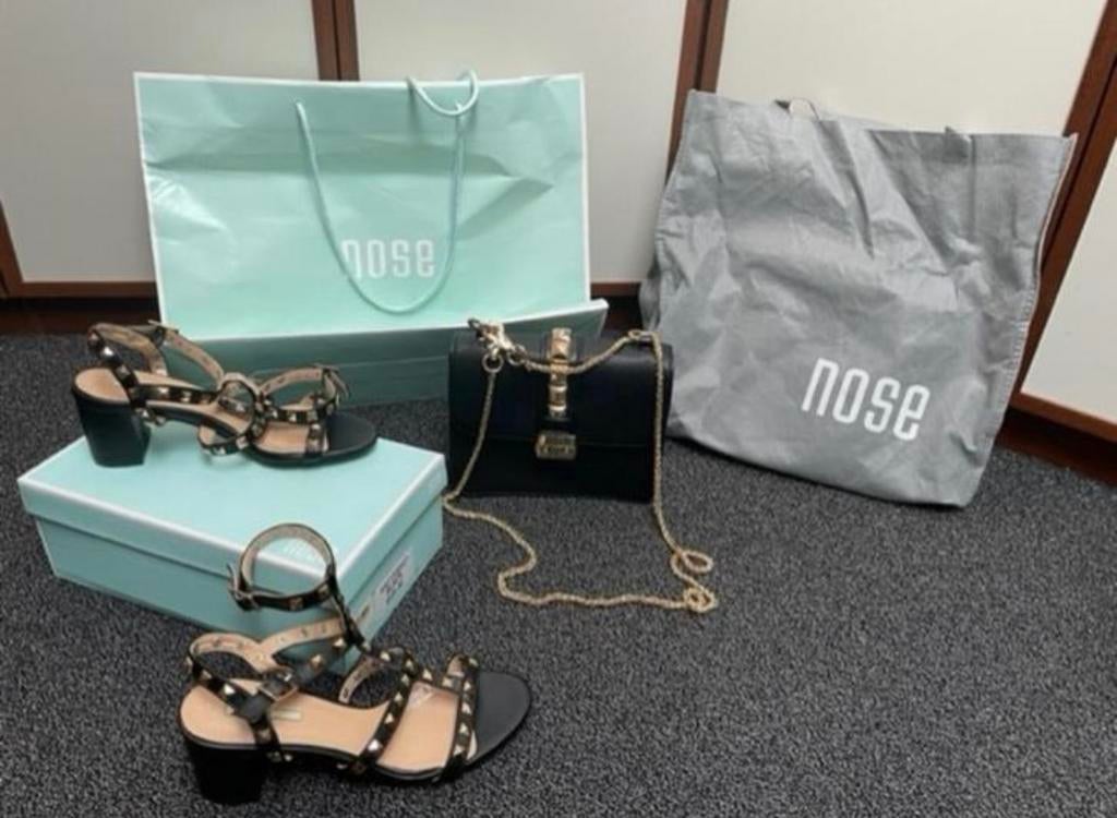 Nose set zwarte schoenen sandaal mt 36 + bijpassende Tas, Zwart, Zo goed als nieuw, Sandalen of Muiltjes, Ophalen of Verzenden