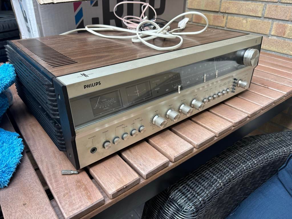 Defecte Philips 777 Receiver - Vintage Stereo Versterker, Audio, Tv en Foto, Versterkers en Receivers, Gebruikt, 60 tot 120 watt