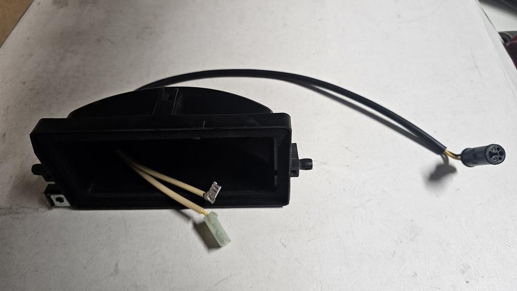 Mistlamp houder links BMW 3 Serie E30 type 1 63171375043 137, -, Nieuw, Ophalen of Verzenden, -