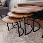set bij zet tafeltjes mango hout, Huis en Inrichting, Tafels | Bijzettafels, Ophalen, Minder dan 45 cm, 55 tot 75 cm, Zo goed als nieuw