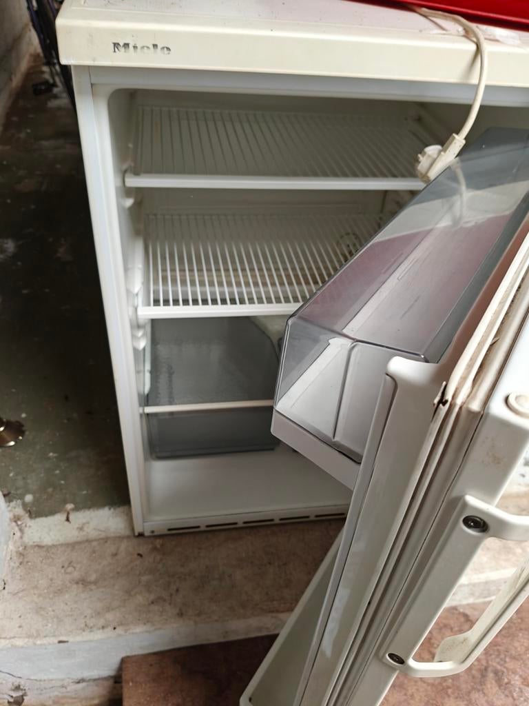 Miele koelkast, 75 tot 100 liter, 45 tot 60 cm, Ophalen, 85 tot 120 cm